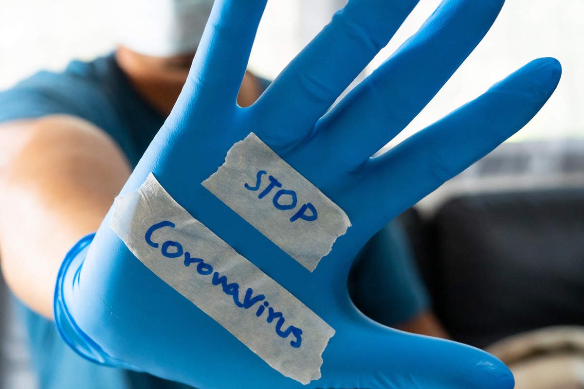 masks-gloves-coronavirus_istock